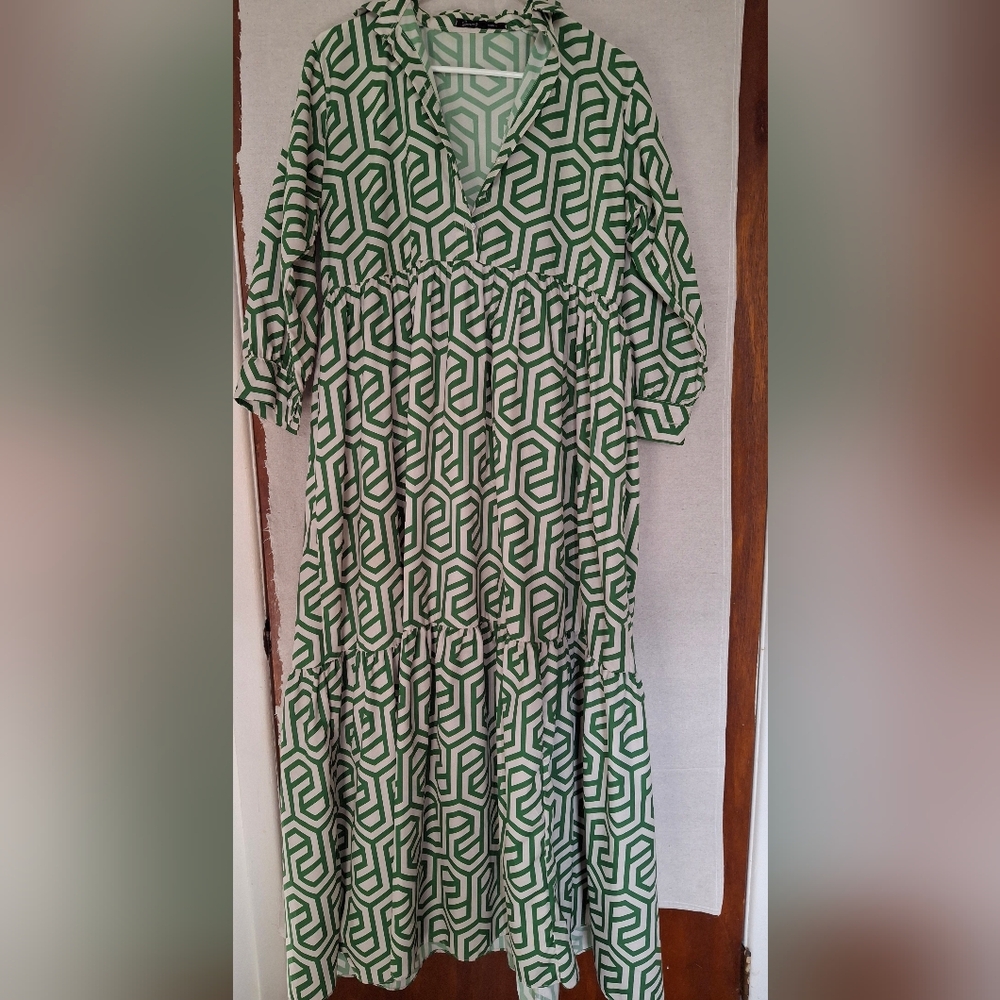 SOWEARS Green Geometric Patterned Shirt Dress